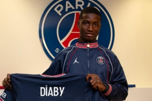 开云体育app-队报：18岁中场迪亚比加盟布鲁日，拒绝巴黎提供的首份职业合同