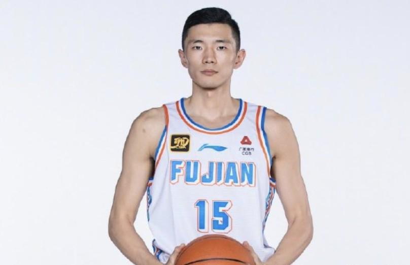 开云官方网站-鲁媒：陈林坚明日抵达济南体检，如试训顺利将加盟山东男篮